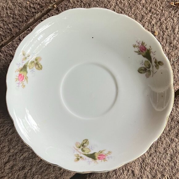 Vintage Japan Porcelain Roses Teacup & Saucer with Gold Trim, Set #1 - Picture 8 of 11